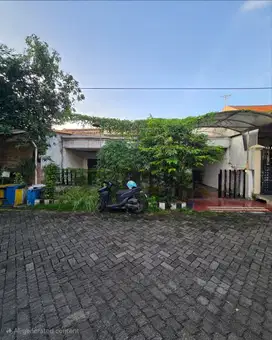 Rumah Rungkut Menanggal  STRATEGIS HITUNG TANAH Row 2 mobil