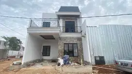 RUMAHMEWAH CLASIK EROPA 700 JUTAAN DEKAT TOLCIBUBUR
