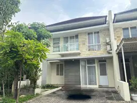 Rumah Full Furnish 2 Lantai Royal Residence Wiyung