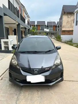 Dijual Honda Jazz RS 2014