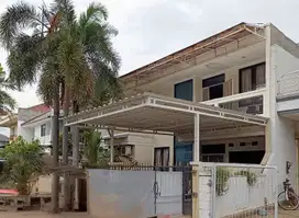 Rumah Furnished 3 Lantai di Taman Modern, Cakung, Jakarta Timur