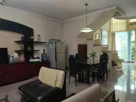 Siap huni .rumah dijual di Taman Semanan Indah, ukuran 189 meter2