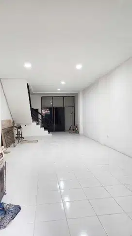 Dijual cepat dan murah Ruko Roxy Mas 4 lantai baru renovasi