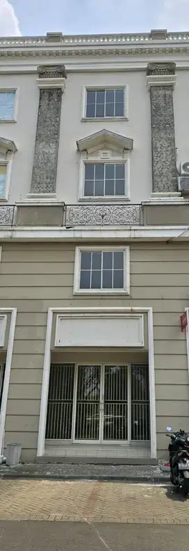 JUAL MURAH RUKO DI GREENLAKE 4 LANTAI LOKASI STRATEGIS HADAP JALAN