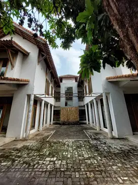 Dijual Rumah Studio di daerah Cibubur