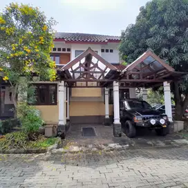 Rumah Dijual di Bali View Cireundeu, Semi-furnished.