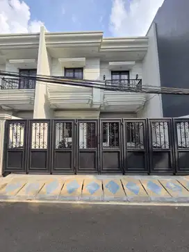 Rumah baru klasik modern non komplek di Duren Sawit Jaktim