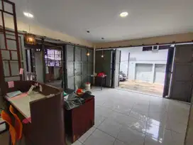 Sewa ruang usaha Lantai 1 pusat kota minimal 2 tahun