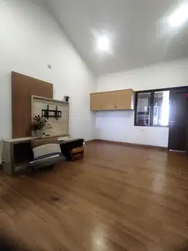 rumah siap huni di dalam cluster harapan indah Bekasi