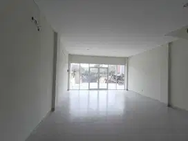 For rent shop at Jalan pantai berawa, Canggu