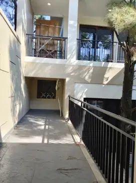 Dijual Rumah Modern di Giri Loka 1 BSD