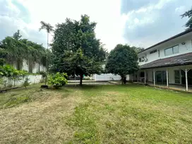 Rumah Lama, Strategis Cocok Untuk Cafe, Olah Raga Di Kemang