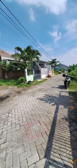 Dijual Tanah Siap Bangun. Padat Penduduk. Sementara lokasi nol OERR