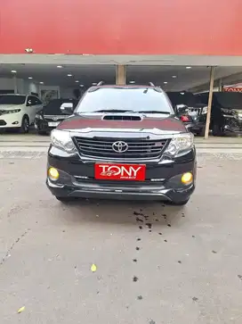 Toyota Fortuner VNT TRD AT 2014 Hitam