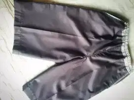 Celana anak laki-laki