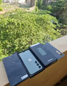 Samsung Galaxy S23 5G 8/128 GB SEIN Kondisi Seperti Baru