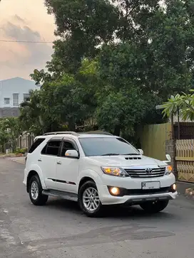 Low km! Fortuner VNT TRD AT 2013 asli istimewa