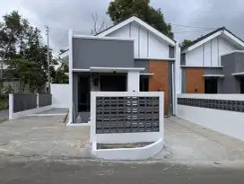 Rumah Murah Scandinavian Carpot 2 Mobil Dekat Pasar Godean
