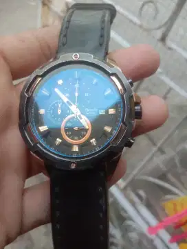 Jam Alexandre christie cowok