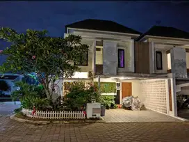 Rumah Cantik Siap Huni di Greenland Depok