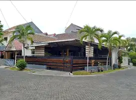 Dijual rumah HOOK,Kondisi Terawat di Surabaya