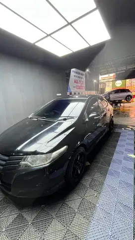 Dijual Honda City 2010 (Upgrade Keyless)