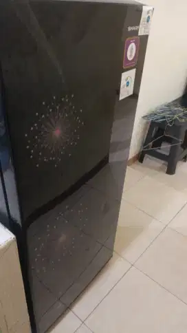 Kulkas sharp baru 1 minggu beli