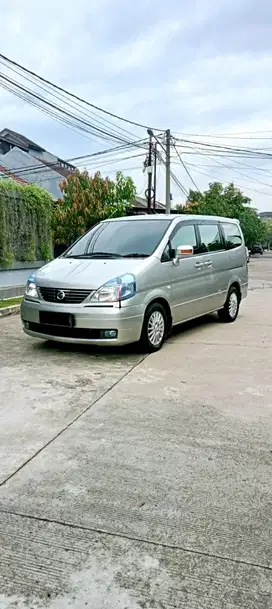 Nissan Serena 2010 Bensin