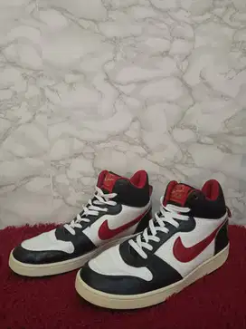 Nike Court Borough Mid Black/ Red