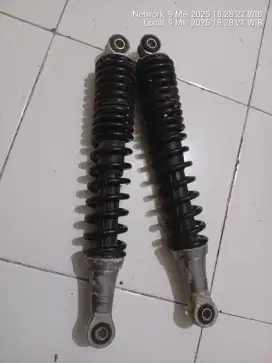 Shockbreaker motor Honda 125 asli