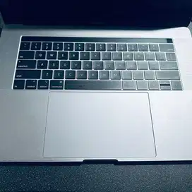 Macbook pro 2019 core i9 ram 16gb/500gb dual vga 15” mulus n ex ibox