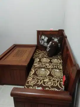 Kursi kayu jati
