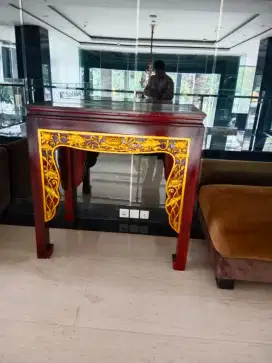 Meja tradisional