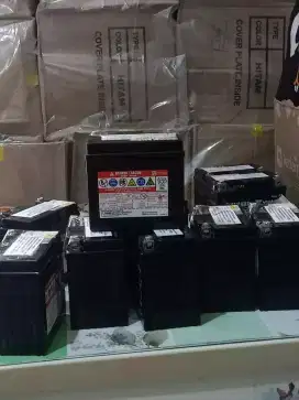 Aki motor YUASA