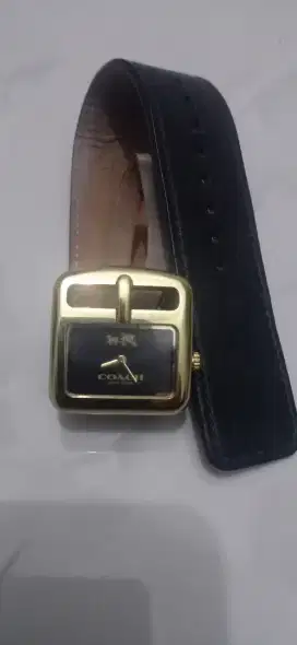 jam tangan wanita COACH