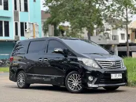 Toyota Alphard 2.4 S PilotSeat AT 2012