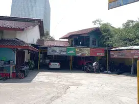 Disewakan Bangunan Komersial Strategis 638 m² di Tanjung Barat