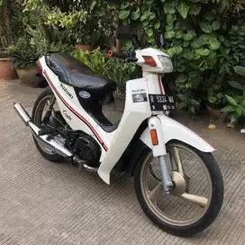 Suzuki Crystal White 1991