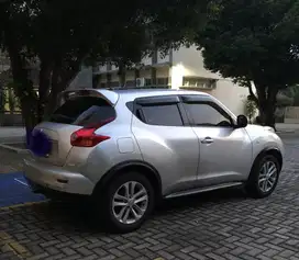 Nissan Juke silver kondisi bagus