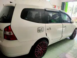 LIVINA XV 2011 MANUAL
