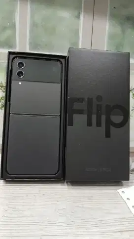 Samsung Z flip 4 8/128Gb SEIN