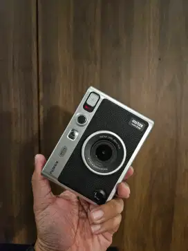 Instax mini evo