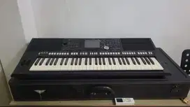 Dijual cepat Keyboard Yamaha PSR-S950