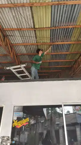 Layanan jasa renovasi rumah,baja ringan,kanopi,keramik,buat taman dll