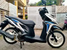 Honda Vario 125 lengkap motor sehat walafiat keterangan detail dibawah