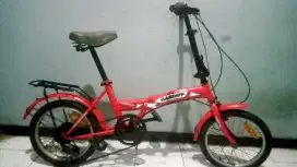 Dijual speda lipat GENIO CARDIFF msih bgus ban msih tebal tinggal pkai