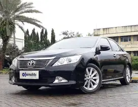 TDP 10JT Toyota Camry 2.5 V Bensin-AT Silver 2015