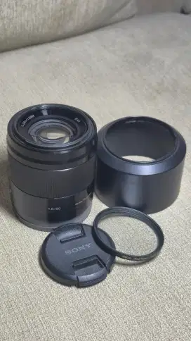 Lensa Sony E50mm 1.8 OSS APSC