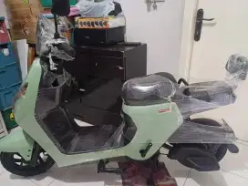 DIJUAL SEPEDA LISTRIK MASIH BARU