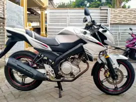 Yamaha Vixion lengkap motor sehat walafiat keterangan detail dibawah